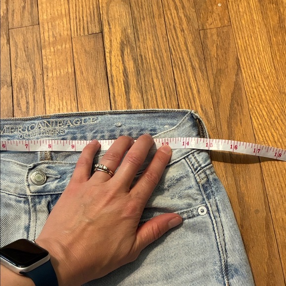 American Eagle Outfitters Light Wash Straight Leg Jeans - Picture 10 of 14